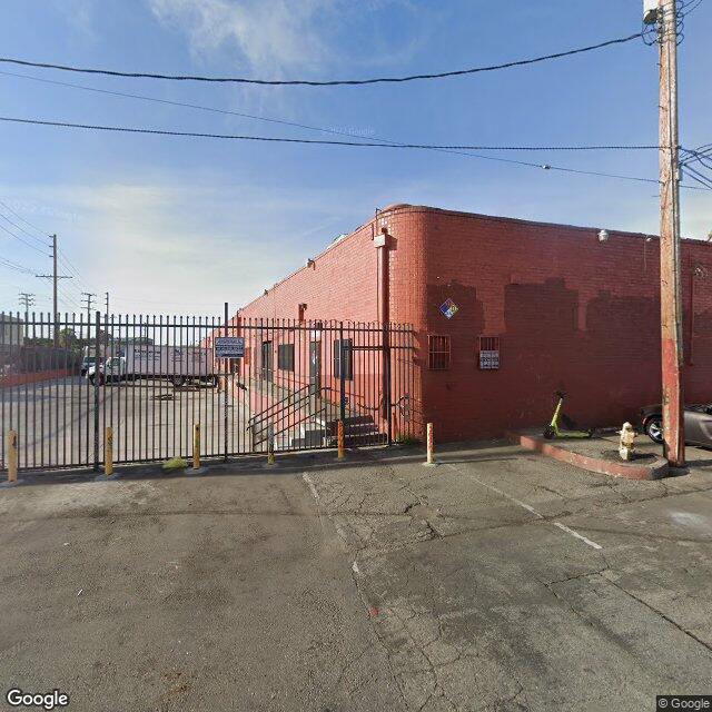 2180 E 10th St Los Angeles,CA