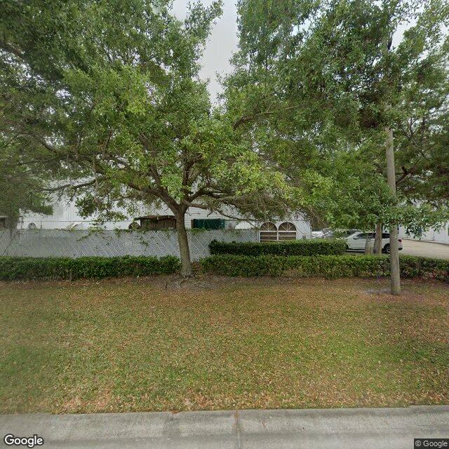 2306 60th Dr E, Bradenton, FL 34203
