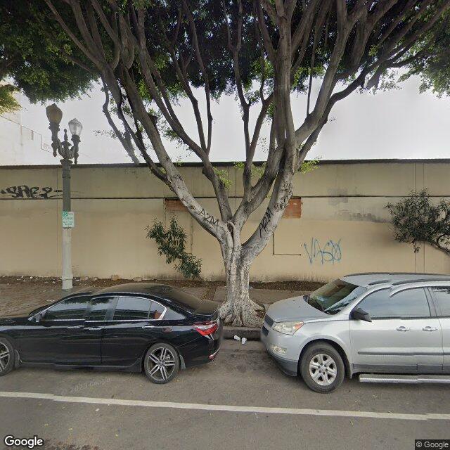 2700 S Grand Ave,Los Angeles,CA,90007,US Los Angeles,CA