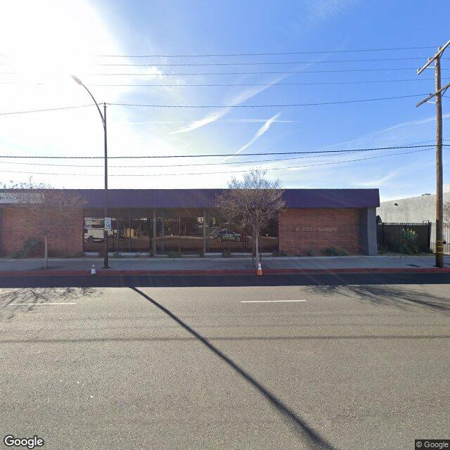 3400 Winona Avenue