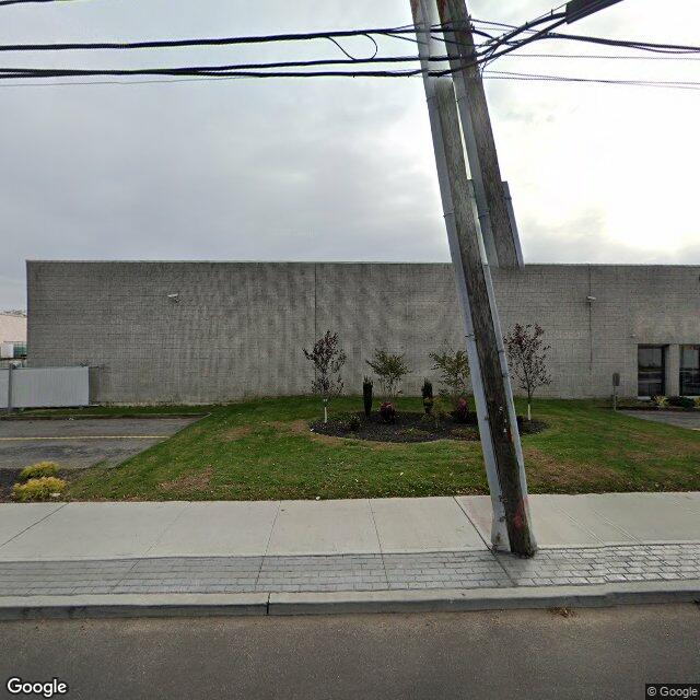 570 Oak St,Copiague,NY,11726,US Copiague,NY