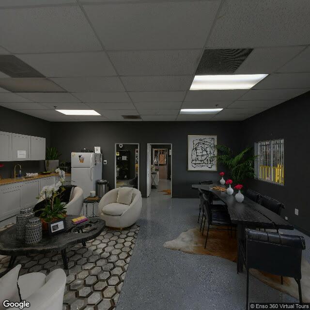 8122 Maie Ave,Los Angeles,CA,90001,US Los Angeles,CA