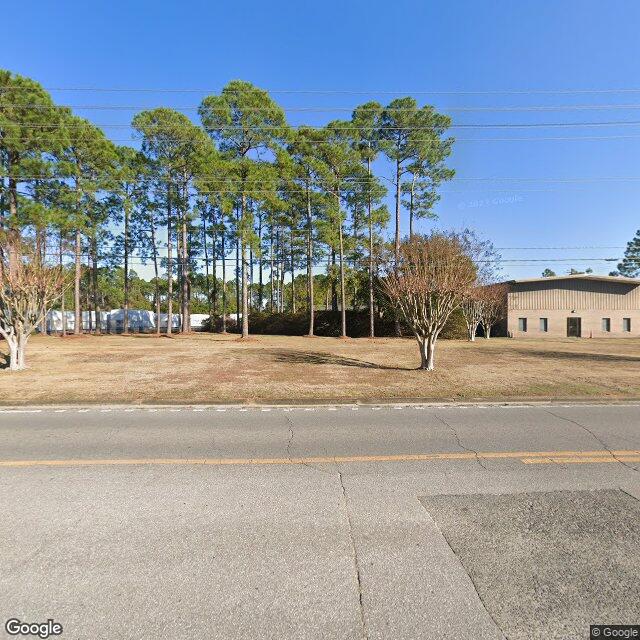 8800 Grow Dr, Pensacola, FL 32514