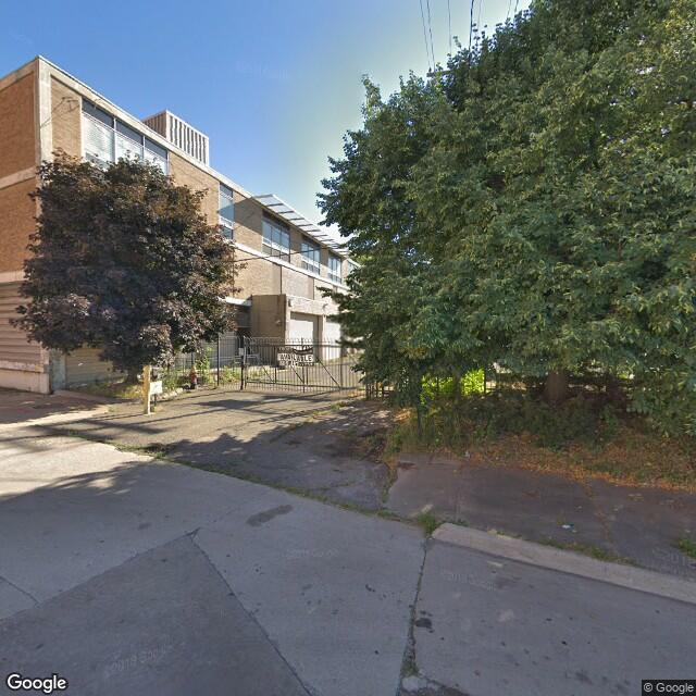 2000 Howard St