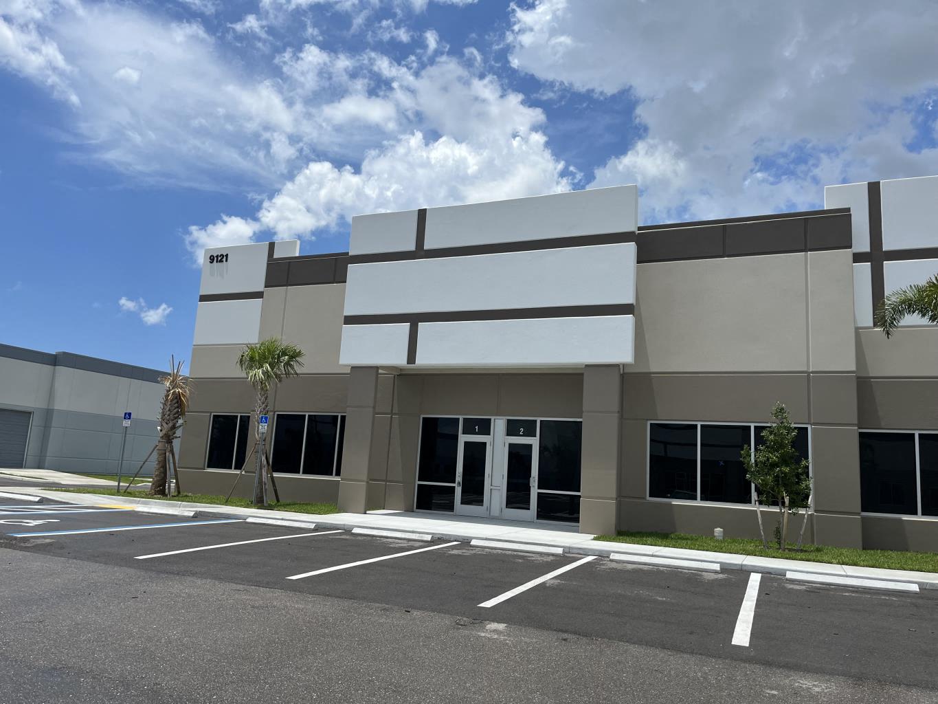 9121 CenterLinks Commerce Drive, Fort Myers, FL 33912
 Fort Myers,FL